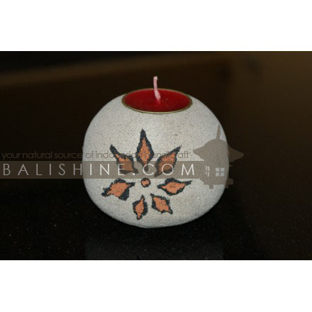 Balishine: Your natural source of indonesian handicraft presents in its Home Decor collection the Wooden Candle  :13DAI96293:This wooden candle is produced in Bali and made from albesia wood with colored sand finishing.  