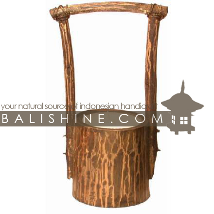 Balishine: Your natural source of indonesian handicraft presents in its Home Decor collection the Bamboo Candle  :13JAS93258:This original candle is produced in indonesia made from bamboo.  Natural color