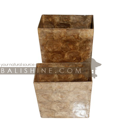 Balishine: Your natural source of indonesian handicraft presents in its Home Decor collection the Candle Holder:13DUL166266:This candle holder is produced in Indonesia made from shell and resin.  Same as picture