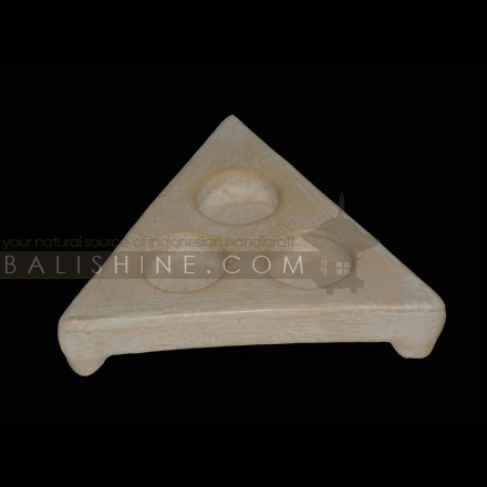 Balishine: Your natural source of indonesian handicraft presents in its Home Decor collection the Candle Holder:13LJP165504:This candle holder is a handicraft of Bali made from clay.  