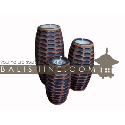 Balishine: Your natural source of indonesian handicraft presents in its Home Decor collection the Candle Holder Set Of 3:13JAS163323:This set of 3 round candle holders is produced in Bali made from carving albasia wood with pattern.  Black color with pattern