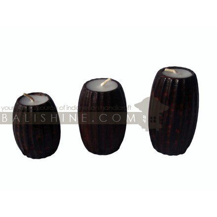 Balishine: Your natural source of indonesian handicraft presents in its Home Decor collection the Candle Set Of 3:13DAI95515:This set of 3 candles is produced in indonesia made from albasia wood.  