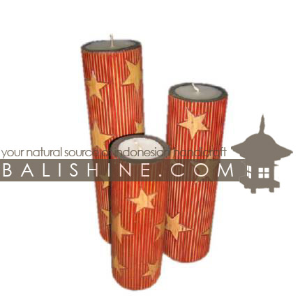 Balishine: Your natural source of indonesian handicraft presents in its Home Decor collection the Candle Set Of 3:13JAS93263:This set of 3 candles is produced in indonesia made from bamboo with carving pattern.  Red with patterns