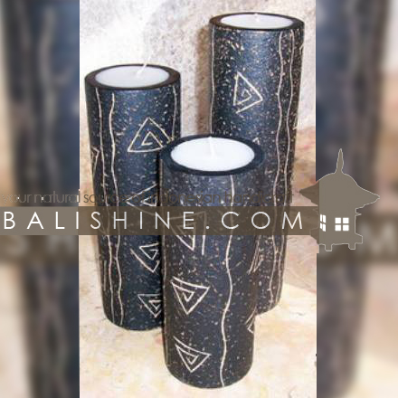 Balishine: Your natural source of indonesian handicraft presents in its Home Decor collection the Candle Set Of 3:13JAS93294:This set of 3 round candles is produced in indonesia made from wood with carving patterns.  Natural with patterns
