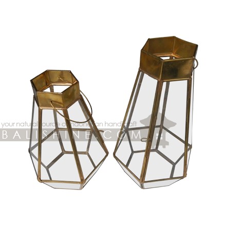 Balishine: Your natural source of indonesian handicraft presents in its Home Decor collection the Brass Candle Holder:13GET168017:Our beautiful handcrafted brass candle holder will add a magical touch in your interior. Can become also lamp shade at your convenience. We have several models with different finishing that can also adapting as indoor or outdoor lamps. Perfect decoration for garden, interior decoration, restaurants and bars.  Vintage, gold, silver, black.