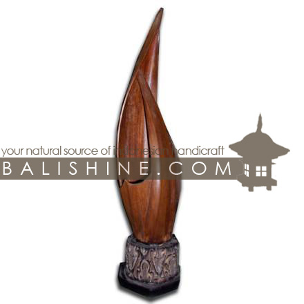 Balishine: Your natural source of indonesian handicraft presents in its Home Decor collection the Lamp:13JAS153138:This lamp is produced in Indonesia made from coconut leaf and coconut.   For electric fitting please contact us
