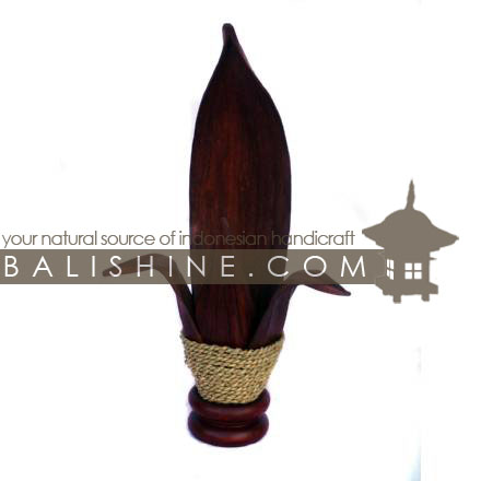 Balishine: Your natural source of indonesian handicraft presents in its Home Decor collection the Lamp:13MEB15754:This lamp is produced in Indonesia made from coconut wood with a string of pineapple leaf for decoration.  For electric fitting please contact us