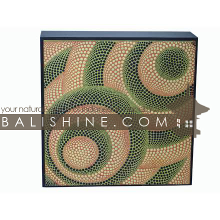Balishine: Your natural source of indonesian handicraft presents in its Home Decor collection the Painting Lamp:13ENJ154890:This painting lamp is produced in Bali, made from mdf wood and acrylic colors from germany.  For electric fitting please contact us