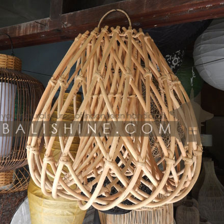 Balishine: Your natural source of indonesian handicraft presents in its Home Decor collection the Rattan Lampshade:13MAL867481:This lamp shade produced in Indonesia is made from natural rattan.  