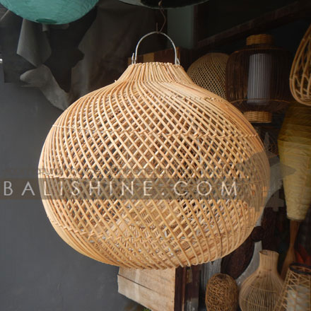Balishine: Your natural source of indonesian handicraft presents in its Home Decor collection the Rattan Lampshade:13MAL867492:This lamp shade produced in Indonesia is made from natural rattan.  