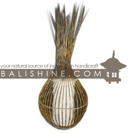 Balishine: Your natural source of indonesian handicraft presents in its Home Decor collection the Round Lamp:13JAS153115:This round lamp is produced in Indonesia made from  bamboo and textile lamphade.   For electric fitting please contact us