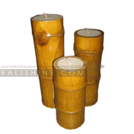 Balishine: Your natural source of indonesian handicraft presents in its Home Decor collection the Set of 3 Candle:13DAI95795:This set of 3 candles is produced in indonesia made from bamboo.  Same as picture