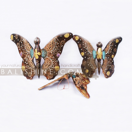 Balishine: Your natural source of indonesian handicraft presents in its Home Decor collection the Butterfly:17TUM486331:This set of 3 pieces butterfly is a handicraft of Bali made from albasia wood.  