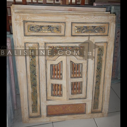 Balishine: Your natural source of indonesian handicraft presents in its Home Decor collection the Jogja Mirror:17BAS127879:This mirror is a handicraft of Bali made from natural carving mahoni wood with mirror 3mm thickness.  