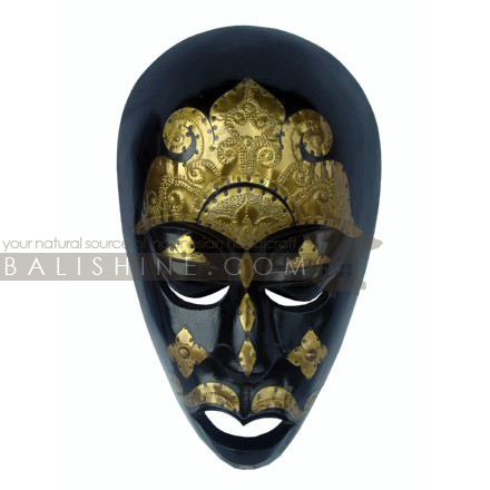 Balishine: Your natural source of indonesian handicraft presents in its Home Decor collection the Mask Lombok:17KET475551:This mask is a handicraft of Lombok made from mahogany wood with copper finishing.  