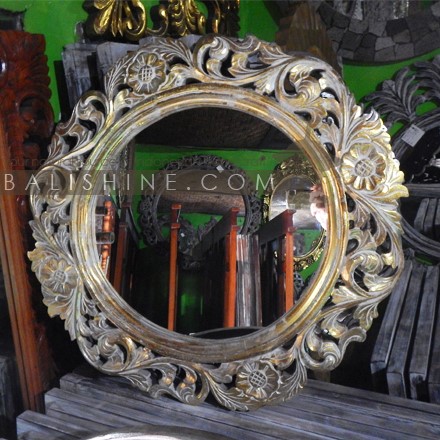 Balishine: Your natural source of indonesian handicraft presents in its Home Decor collection the Melasti Mirror:17BAS127885:This mirror is a handicraft of Bali made from natural carving mahoni wood with mirror 3mm thickness.  