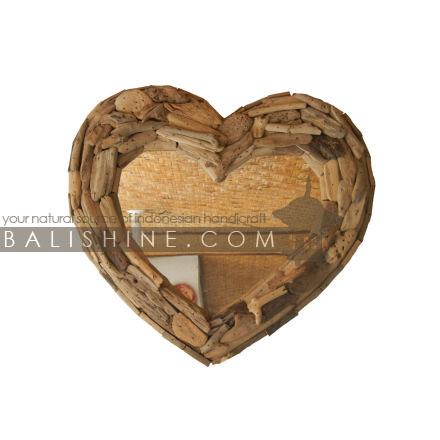 Balishine: Your natural source of indonesian handicraft presents in its Home Decor collection the Mirror:17FOR126756:This mirror is a handicraft of Bali made from recycled drift wood with mirror 3mm.  30x30x5 cm