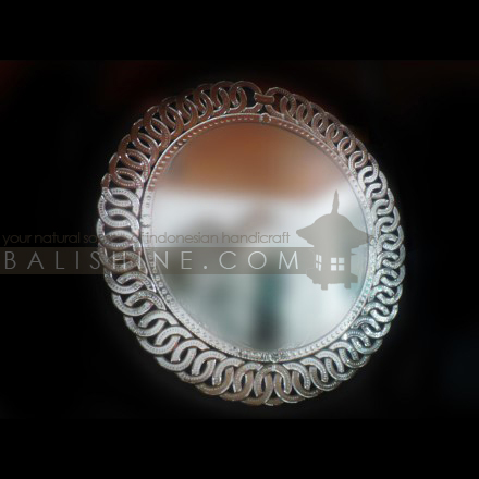 Balishine: Your natural source of indonesian handicraft presents in its Home Decor collection the Mirror:17SER125701:This mirror made in Bali from glass  Same as picture