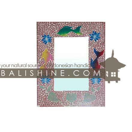 Balishine: Your natural source of indonesian handicraft presents in its Home Decor collection the Mirror:17PUO124826:This rectangular mirror is a handicraft of Bali made from mosaic.  Same as picture