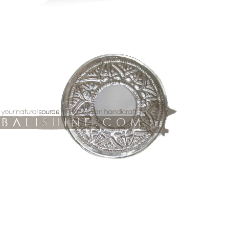 Balishine: Your natural source of indonesian handicraft presents in its Home Decor collection the Mirror:17PUR126551:This mirror is a handicraft of Bali made from aluminium.  Same as picture