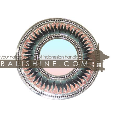 Balishine: Your natural source of indonesian handicraft presents in its Home Decor collection the Mirror:17RAH124778:This round mirror is a handicraft of Bali made from mosaic.  Same as picture