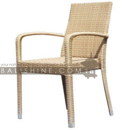 Balishine: Your natural source of indonesian handicraft presents in its Outdoor collection the Chair:26MNF6040:This chair is produced in Indonesia and made from aluminium with synthetique rottan finishing.  Please contact us for available color