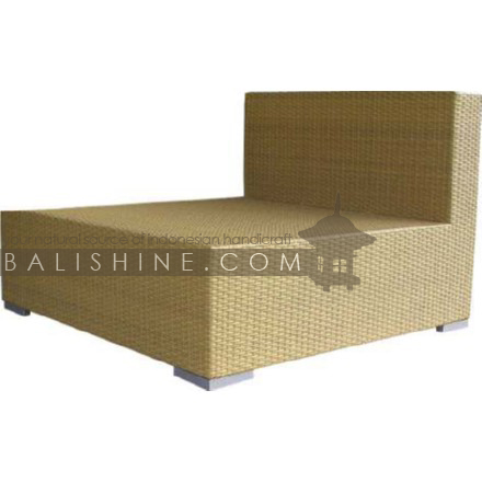 Balishine: Your natural source of indonesian handicraft presents in its Outdoor collection the Sofa:26MNF6015:This sofa is produced in Indonesia and made from aluminium with synthetique rottan finishing.  Please contact us for available color