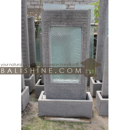 Balishine: Your natural source of indonesian handicraft presents in its Outdoor collection the Water Fountain:218KBG6238:This water fountain is produced in Indonesia, made from ciment and glass.  Sold with pump