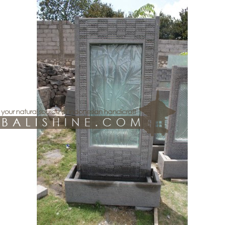 Balishine: Your natural source of indonesian handicraft presents in its Outdoor collection the Water Fountain:218KBG6240:This water fountain is produced in Indonesia, made from ciment and glass.  Sold with pump