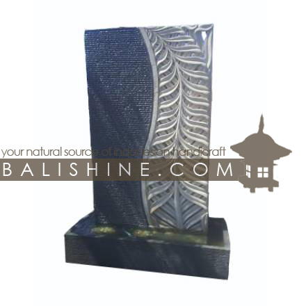 Balishine: Your natural source of indonesian handicraft presents in its Outdoor collection the Water Fountain:218LAB3699:This water fountain is produced in Indonesia, made from cement.  Sold without pump. It you want purchase a pump, let us know and we will quote it for you.