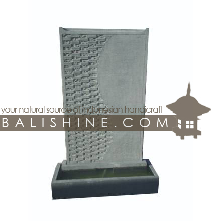 Balishine: Your natural source of indonesian handicraft presents in its Outdoor collection the Water Fountain:218UJP3697:This water fountain is produced in Indonesia, made from cement.  Sold without pump. It you want purchase a pump, let us know and we will quote it for you.