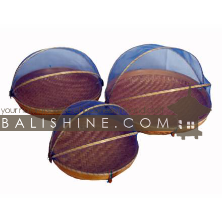 Balishine: Your natural source of indonesian handicraft presents in its Tableware collection the Fruits Basket:636PUS1245:This set of 3 baskets is produced in Bali made from bamboo with natural moskito net. Is usfull to protect all you food you want (cake cheese...) against bugs.  Blue