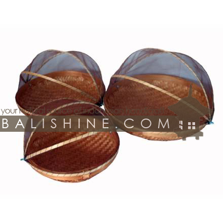 Balishine: Your natural source of indonesian handicraft presents in its Tableware collection the Fruits Basket:636PUS1246:This set of 3 baskets is produced in Bali made from bamboo with natural moskito net. Is usfull to protect all you food you want (cake cheese...) against bugs.  Brown
