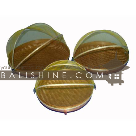 Balishine: Your natural source of indonesian handicraft presents in its Tableware collection the Fruits Basket:636PUS1248:This set of 3 baskets is produced in Bali made from bamboo with natural moskito net. Is usfull to protect all you food you want (cake cheese...) against bugs.  Yellow
