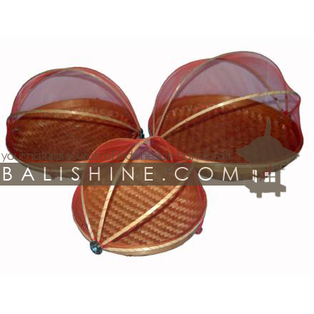 Balishine: Your natural source of indonesian handicraft presents in its Tableware collection the Fruits Basket:636PUS1250:This set of 3 baskets is produced in Bali made from bamboo with natural moskito net. Is usfull to protect all you food you want (cake cheese...) against bugs.  Orange
