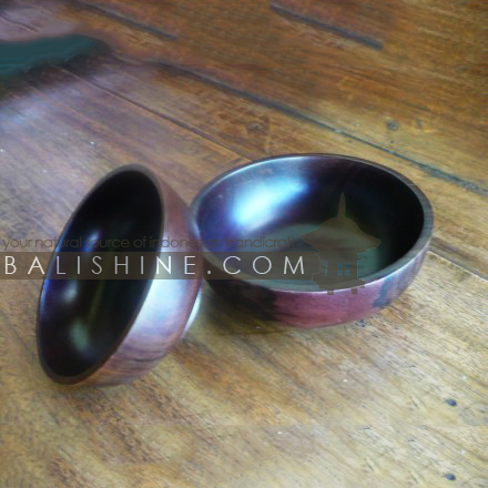 Balishine: Your natural source of indonesian handicraft presents in its Tableware collection the Bowl:624DIA6281:This bowl is a handicraft of Bali made from sonokling wood.  Same as picture