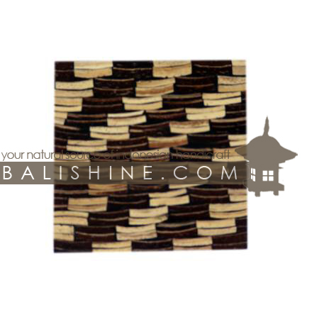 Balishine: Your natural source of indonesian handicraft presents in its Tableware collection the Coaster:631DIV1191:This square coaster is  produced in Bali this handicraft is made from resin and the matting of brown and white coconut shell mosaic.  