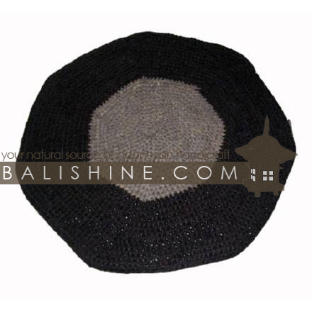 Balishine: Your natural source of indonesian handicraft presents in its Tableware collection the Placemats:628JAS2949:This round placemate is  produced in Bali this handicraft is made from rafia.  Black and grey color