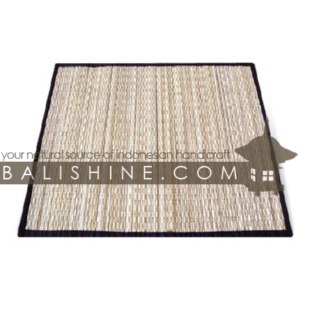 Balishine: Your natural source of indonesian handicraft presents in its Tableware collection the Placemats:628JAS2956:This rectangular placemate is  produced in Bali this handicraft is made from palm tree root.  Natural color