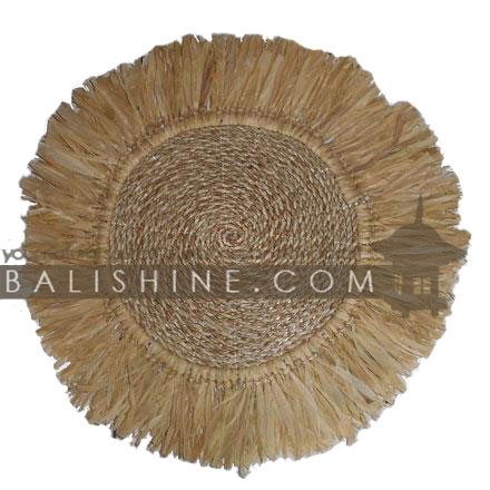 Balishine: Your natural source of indonesian handicraft presents in its Tableware collection the Placemat:628MAR7589:This round placemate is  produced in Bali . This handicraft is made from weaving seagrass and natural rafia  Other colors available