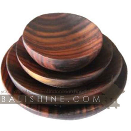 Balishine: Your natural source of indonesian handicraft presents in its Tableware collection the Platter:634WAS7268:This platter is produced in Bali made from natural old teak wood with coconut oil finishing.  