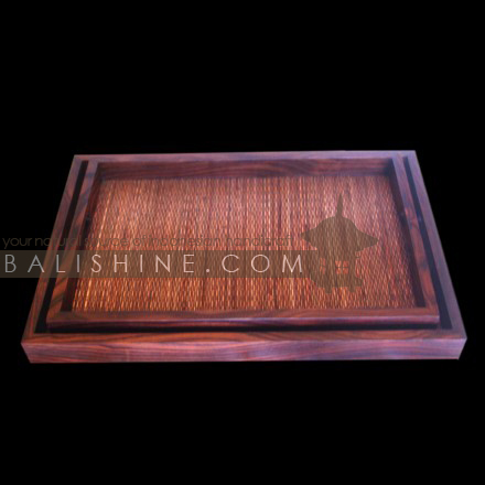 Balishine: Your natural source of indonesian handicraft presents in its Tableware collection the Tray:625AXE5915:This set of 2 trays is produced in Bali and made from sonokling wood with coconut lidi finishing.  Same as picture