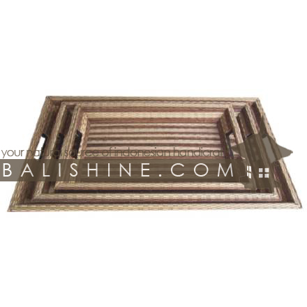 Balishine: Your natural source of indonesian handicraft presents in its Tableware collection the Tray Set Of 3:625JAS3367:This set of 3 rectangular trays is produced in Bali made from coconut root.  CREAM AND BROWN