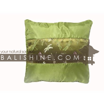 Balishine: Your natural source of indonesian handicraft presents in its Textile & Rugs collection the Pillow Cases:537JAS1368:This pillow case is produced in Bali it's a handmade textile with closing zip.  100 % silk. Same as picture