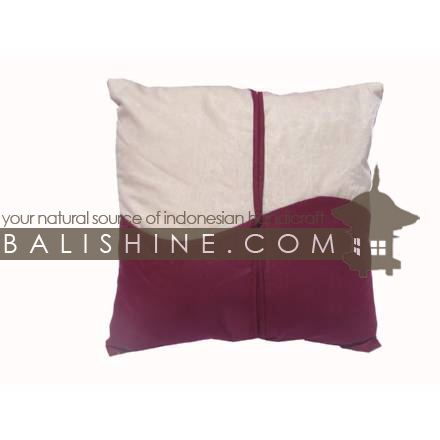 Balishine: Your natural source of indonesian handicraft presents in its Textile & Rugs collection the Pillow Cases:537JAS1401:This pillow case is produced in Bali it's a handmade textile with closing zip.  50% coton and 50% polyester. Same as picture