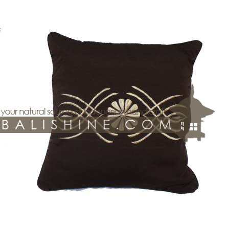 Balishine: Your natural source of indonesian handicraft presents in its Textile & Rugs collection the Pillow Cases:537JAS4914:This pillow case is produced in Bali it's a handmade textile with closing zip.  50% coton and 50% polyester. Same as picture