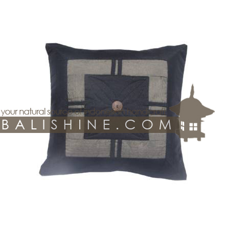Balishine: Your natural source of indonesian handicraft presents in its Textile & Rugs collection the Pillow Cases:537MKN5033:This pillow case is produced in Bali it's a handmade textile with closing zip.  50% coton and 50% polyester. Same as picture