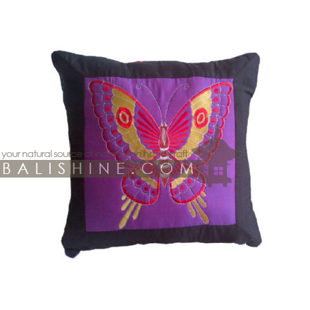 Balishine: Your natural source of indonesian handicraft presents in its Textile & Rugs collection the Pillow Cases:537MKN6918:This pillow case is produced in Bali it's a natural handmade textile with closing zip.  50% coton and 50% polyester. Same as picture