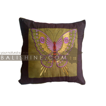 Balishine: Your natural source of indonesian handicraft presents in its Textile & Rugs collection the Pillow Cases:537MKN6920:This pillow case is produced in Bali it's a natural handmade textile with closing zip.  50% coton and 50% polyester. Same as picture