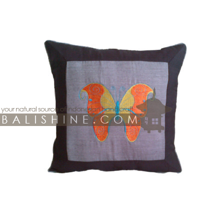 Balishine: Your natural source of indonesian handicraft presents in its Textile & Rugs collection the Pillow Cases:537MKN6951:This pillow case is produced in Bali it's a natural handmade textile with closing zip.  50% coton and 50% polyester. Same as picture